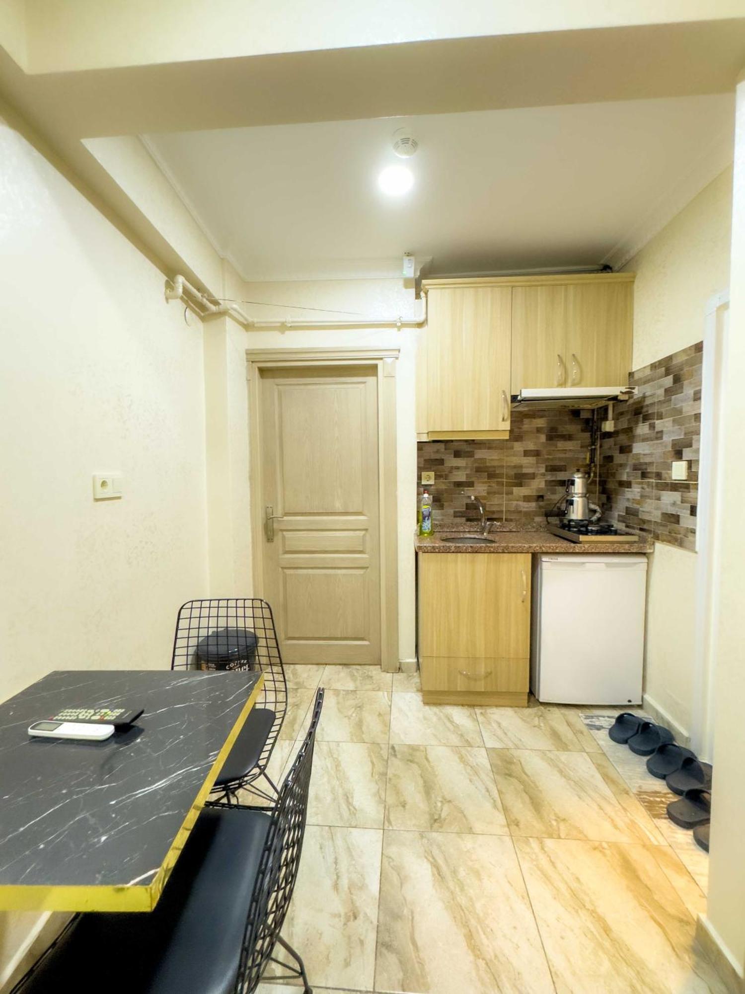 Oez Duenya Hotel Istanbul Exterior photo
